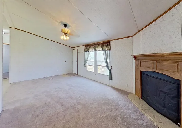 Photo 4 of Manufactured home for sale at 441 Quail Chase Dr, Decatur, TX 76234 | MLS# 21370189 | Listing updated on 2026-09-28