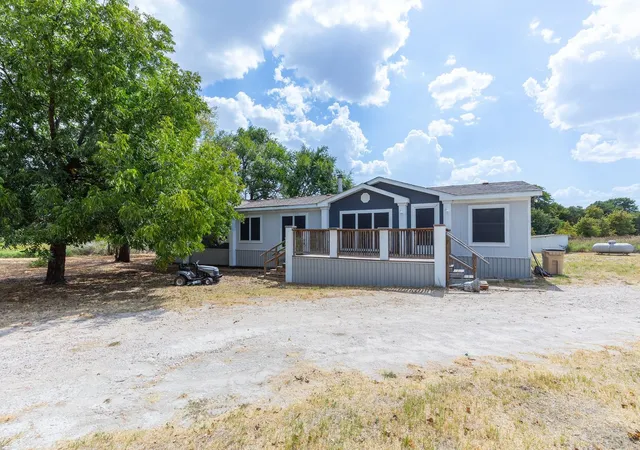 Photo 3 of Manufactured home for sale at 585 County Rd 113, Clyde, TX 79510 | MLS# 21373639 | Listing updated on 2026-09-25