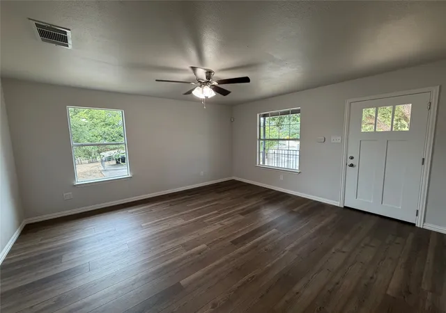 Photo 3 of Sale Pending at 1000 Throckmorton St #A,B, Mc Kinney, TX 75069 | MLS# 21366818 | Listing updated on 2026-10-01