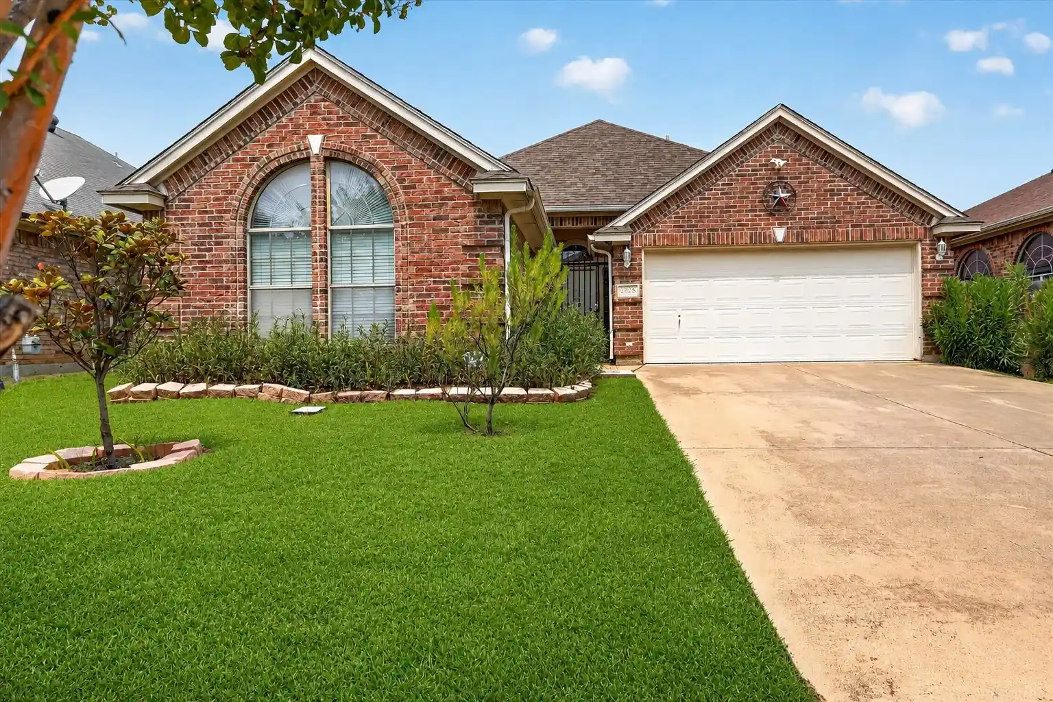 Single family home for sale at 8955 River Fls Dr, Fort Worth, TX 76118 | MLS# 21371639