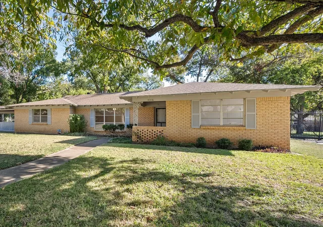 Photo 2 of Single family home for sale at 4316 Ashmore Dr, North Richland Hills, TX 76180 | MLS# 21373702 | Listing updated on 2026-08-31