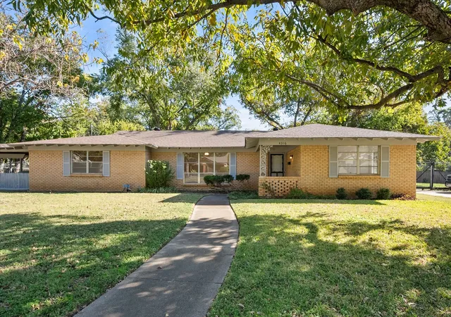 Photo 3 of Single family home for sale at 4316 Ashmore Dr, North Richland Hills, TX 76180 | MLS# 21373702 | Listing updated on 2026-08-31