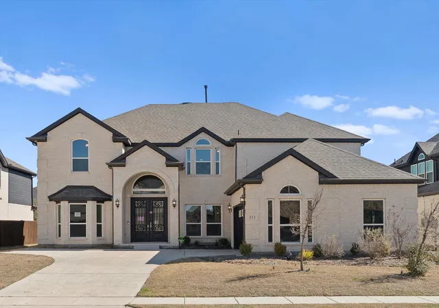 Photo 2 of Single family home for sale at 213 Winding Crk Ln, Anna, TX 75409 | MLS# 21373741 | Listing updated on 2026-10-07