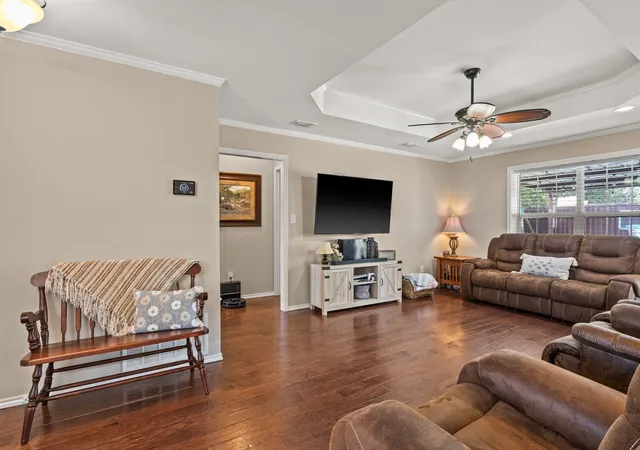 Photo 4 of Single family home for sale at 2701 Silver Spring Trl, Mount Pleasant, TX 75455 | MLS# 21373726 | Listing updated on 2026-08-31
