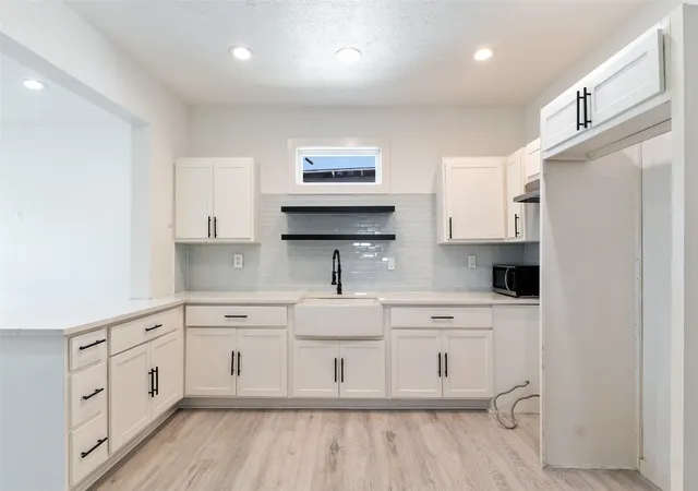 Photo 2 of Single family home for sale at 1407 Georgia Ave, Dallas, TX 75216 | MLS# 21373762 | Listing updated on 2026-08-31