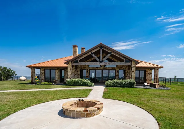 Photo 3 of Single family home for sale at 1032 Braune Rd, Abilene, TX 79603 | MLS# 21373815 | Listing updated on 2026-09-01