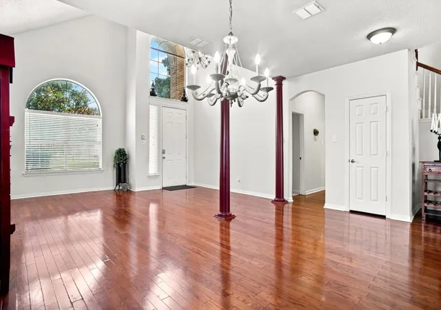 Photo 3 of Single family home for sale at 1915 Ledgemont Ct, Allen, TX 75013 | MLS# 21373807 | Listing updated on 2026-09-01