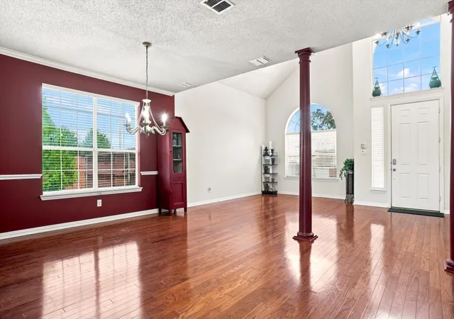 Photo 3 of Single family home for sale at 1915 Ledgemont Ct, Allen, TX 75013 | MLS# 21373807 | Listing updated on 2026-09-01