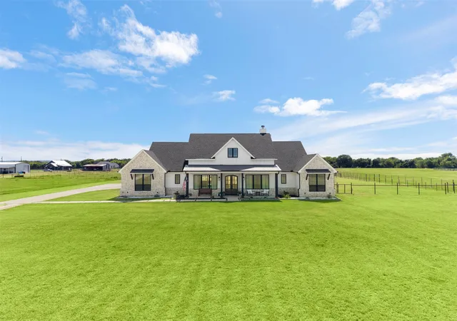 Photo 1 of Single family home for sale at 861 Brindley Rd, Maypearl, TX 76064 | MLS# 21373805 | Listing updated on 2026-10-07