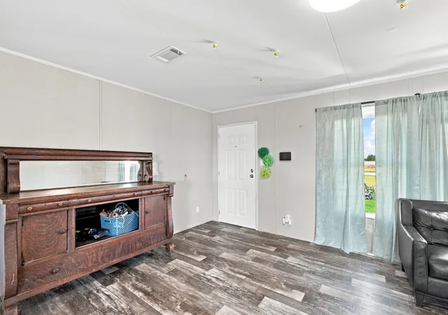 Photo 4 of Manufactured home for sale at 126 Comn Way, Boyd, TX 76023 | MLS# 21373879 | Listing updated on 2026-09-01