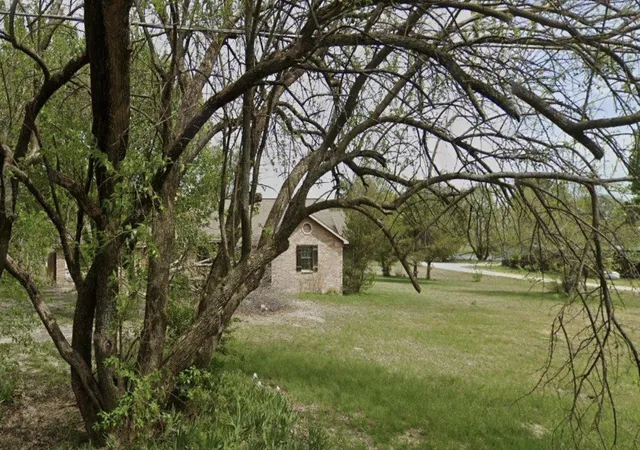 Photo 1 of Single family home for sale at 1357 N John Douglas Rd, Van Alstyne, TX 75495 | MLS# 21373330 | Listing updated on 2026-08-31