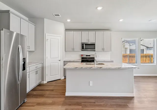 Photo 3 of Single family home for sale at 1700 Gardendale Holw Ln, Anna, TX 75409 | MLS# 21373468 | Listing updated on 2026-09-01