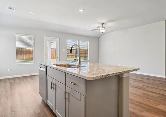 Photo 4 of Single family home for sale at 1700 Gardendale Holw Ln, Anna, TX 75409 | MLS# 21373468 | Listing updated on 2026-09-01