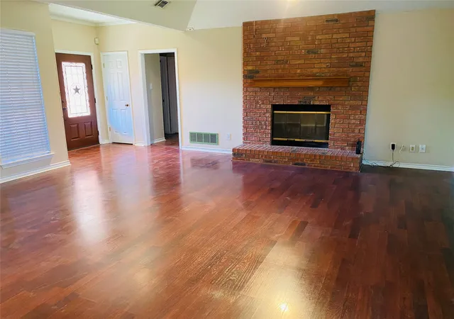 Photo 3 of Single family home for sale at 4744 Montego Bay Dr, Irving, TX 75038 | MLS# 21373999 | Listing updated on 2026-09-01