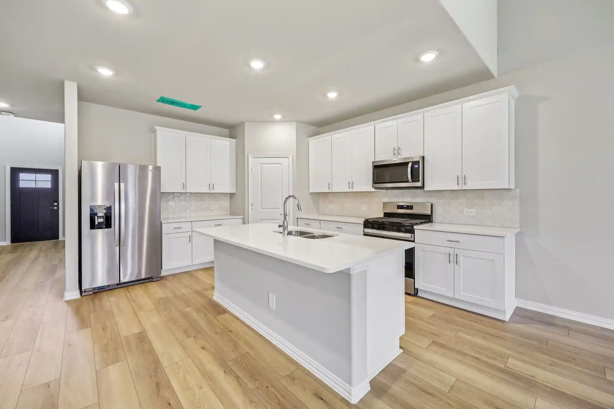 Photo 1 of Single family home for sale at 2524 Nicole Dr, Denton, TX 76208 | MLS# 21373462 | Listing updated on 2026-10-19