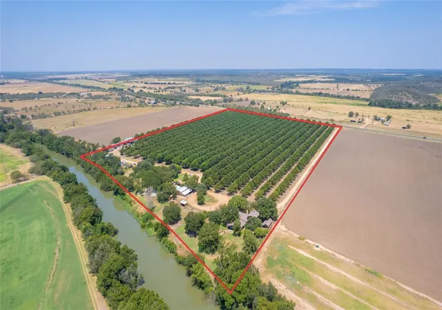 Photo 2 of House for sale at 4075 W US Hwy 190 C, San Saba, TX 76877 | MLS# 21374037 | Listing updated on 2026-09-01