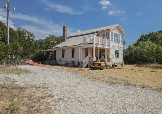 Photo 2 of Single family home for sale at 109 County Rd 176, Ovalo, TX 79541 | MLS# 21374032 | Listing updated on 2026-09-01