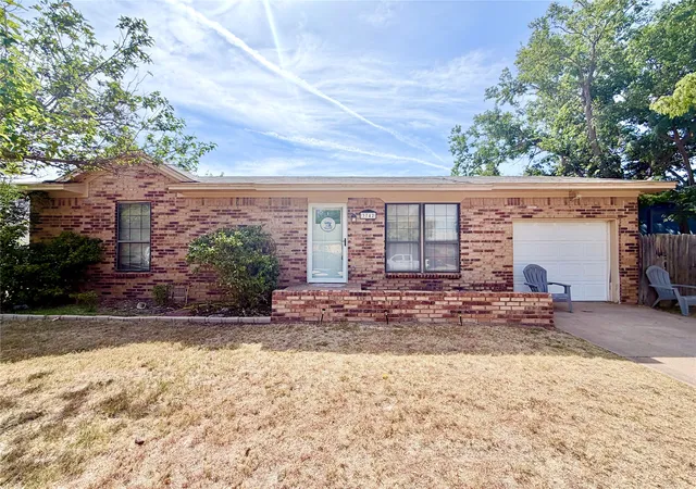 Photo 2 of Single family home for sale at 3742 Trinity Ln, Abilene, TX 79602 | MLS# 21363575 | Listing updated on 2026-09-01