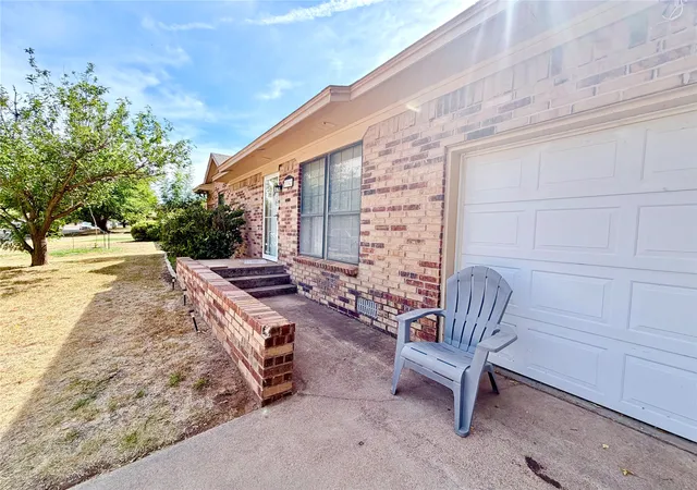 Photo 3 of Single family home for sale at 3742 Trinity Ln, Abilene, TX 79602 | MLS# 21363575 | Listing updated on 2026-09-01