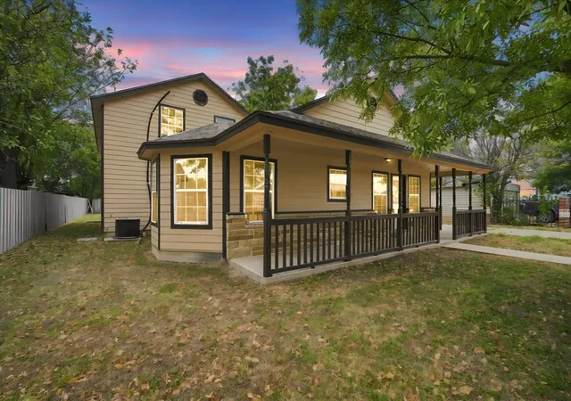 Single family home for sale at 1103 Chase Ave, Cleburne, TX 76031 | MLS# 21374136