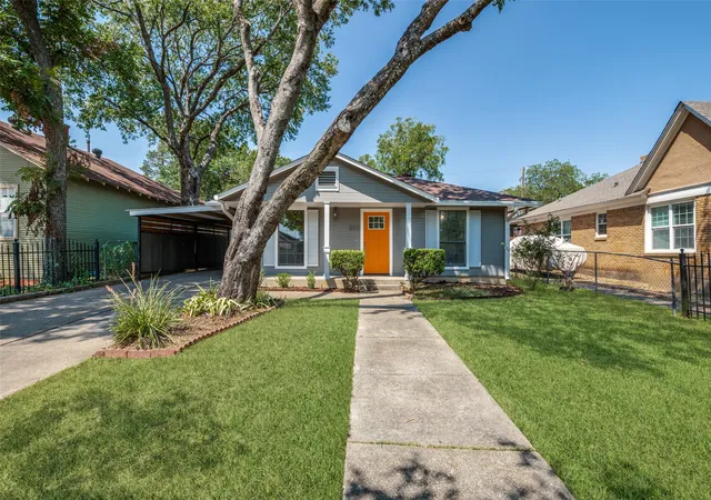 Photo 2 of Single family home for sale at 803 Hollywood Ave, Dallas, TX 75208 | MLS# 21373632 | Listing updated on 2026-09-01