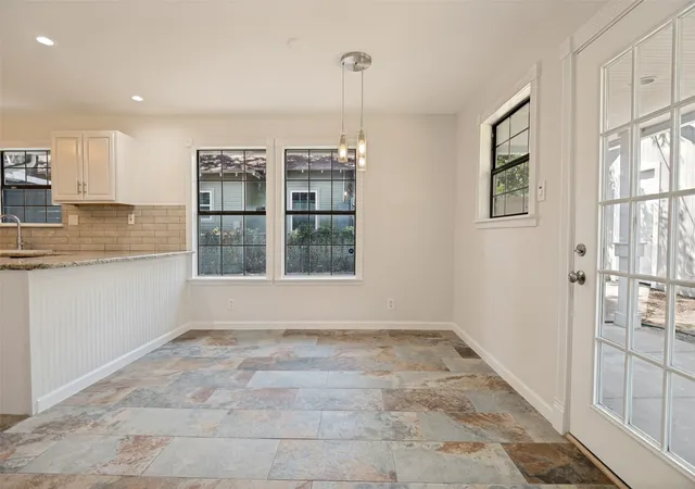 Photo 4 of Single family home for sale at 803 Hollywood Ave, Dallas, TX 75208 | MLS# 21373632 | Listing updated on 2026-09-01