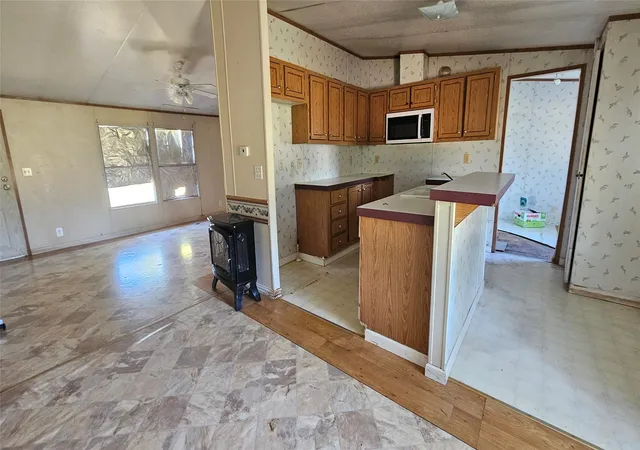 Photo 4 of Sale Pending at 8913 Holly Rd, Alvarado, TX 76009 | MLS# 21374107 | Listing updated on 2026-09-24