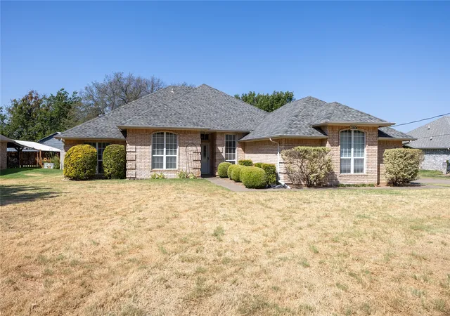 Photo 1 of Single family home for sale at 3904 Santa Cruz St, Granbury, TX 76049 | MLS# 21367157 | Listing updated on 2026-09-01