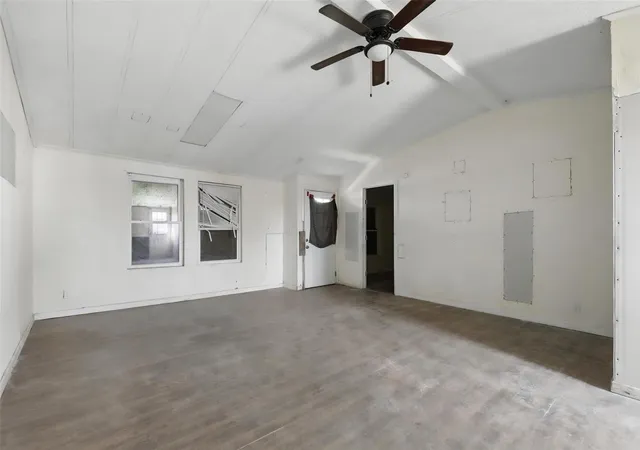 Photo 4 of Manufactured home for sale at 8963 Adams Cir, Cresson, TX 76035 | MLS# 21350280 | Listing updated on 2026-09-01