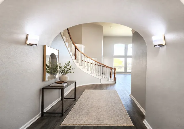 Photo 2 of Sale Pending at 5513 Grenada Dr, Fort Worth, TX 76119 | MLS# 21373945 | Listing updated on 2026-10-02