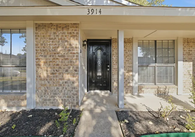 Photo 3 of Single family home for sale at 3914 Wheelwright Dr, Garland, TX 75044 | MLS# 21373448 | Listing updated on 2026-09-18