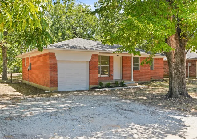 Photo 1 of Single family home for sale at 504 Hill St, Aubrey, TX 76227 | MLS# 21374172 | Listing updated on 2026-09-01