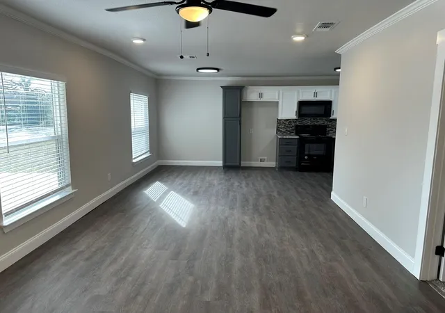 Photo 3 of Single family home for sale at 1610 Cherry Ave, Corsicana, TX 75110 | MLS# 21374272 | Listing updated on 2026-09-04