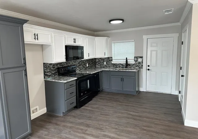 Photo 4 of Single family home for sale at 1610 Cherry Ave, Corsicana, TX 75110 | MLS# 21374272 | Listing updated on 2026-09-04