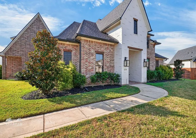 Photo 1 of Single family home for sale at 574 Corinth Cir, Bossier City, LA 71111 | MLS# 21356761 | Listing updated on 2026-10-05