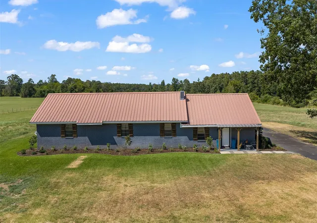 Photo 1 of Single family home for sale at 1131 Speights Rd, Keatchie, LA 71046 | MLS# 21368312 | Listing updated on 2026-09-01