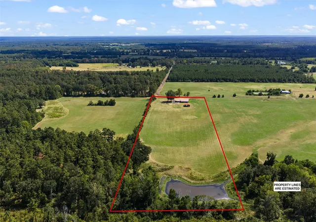 Photo 4 of Single family home for sale at 1131 Speights Rd, Keatchie, LA 71046 | MLS# 21368312 | Listing updated on 2026-09-01