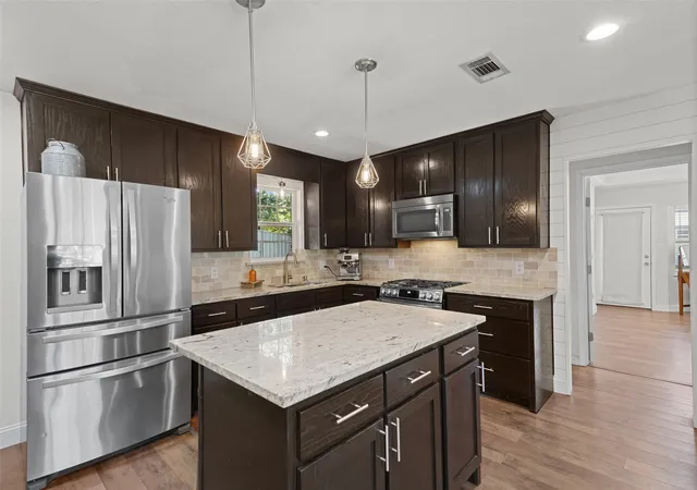 Photo 3 of Single family home for sale at 300 E Pecan St, Aubrey, TX 76227 | MLS# 21374324 | Listing updated on 2026-09-01