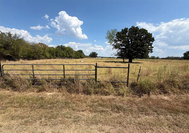 Photo 1 of Land for sale at 1196 Rs County Rd 3220, Emory, TX 75440 | MLS# 21373086 | Listing updated on 2026-09-01