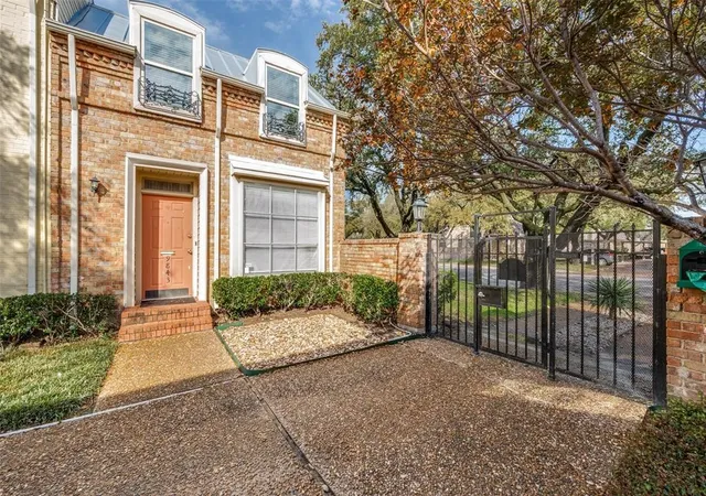 Photo 1 of Condo for sale at 9843 Park Ln Ct, Dallas, TX 75220 | MLS# 21374365 | Listing updated on 2026-10-07