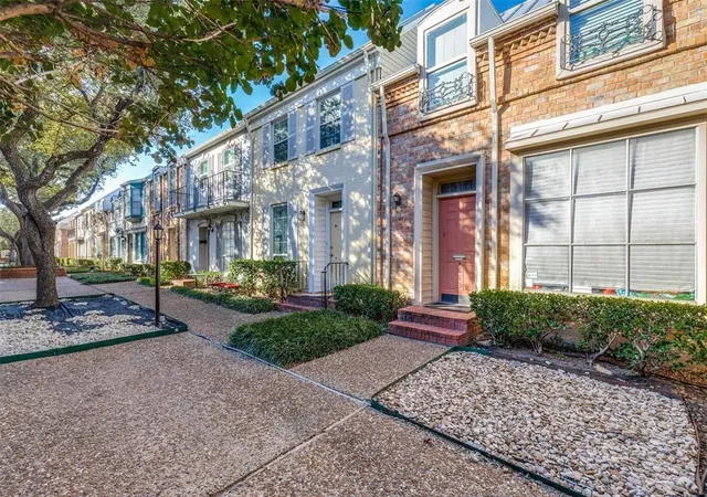 Photo 2 of Condo for sale at 9843 Park Ln Ct, Dallas, TX 75220 | MLS# 21374365 | Listing updated on 2026-10-07