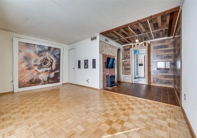 Photo 4 of Condo for sale at 9843 Park Ln Ct, Dallas, TX 75220 | MLS# 21374365 | Listing updated on 2026-10-07