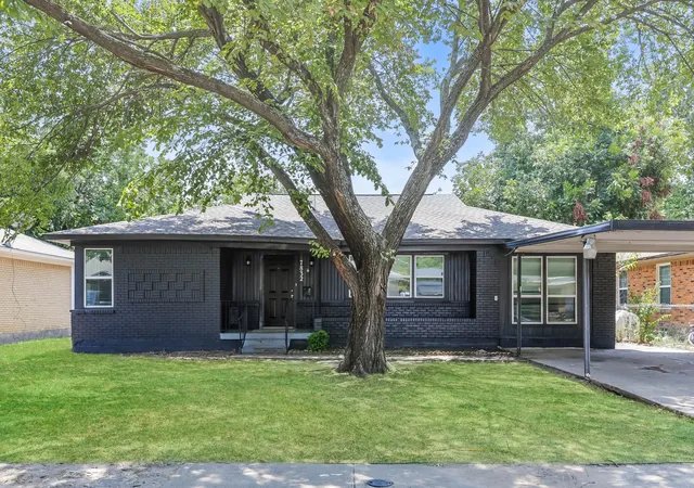 Photo 1 of Single family home for sale at 7832 Seydel St, Dallas, TX 75217 | MLS# 21374370 | Listing updated on 2026-10-02