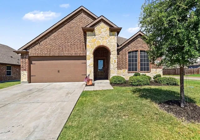 Photo 2 of Single family home for sale at 127 Longhorn Pass, Caddo Mills, TX 75135 | MLS# 21373818 | Listing updated on 2026-10-08