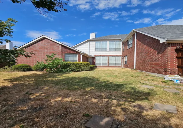 Photo 2 of Single family home for sale at 3904 Moonbeam Ct, Plano, TX 75074 | MLS# 21374452 | Listing updated on 2026-09-01