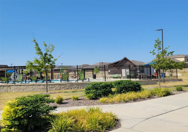 Photo 2 of Single family home for sale at 808 Twin Edge Dr, Royse City, TX 75189 | MLS# 21373709 | Listing updated on 2026-09-04