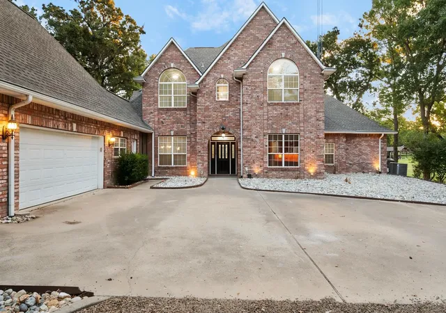 Photo 4 of Single family home for sale at 172 Caddo Trl, Corsicana, TX 75109 | MLS# 21372513 | Listing updated on 2026-10-02