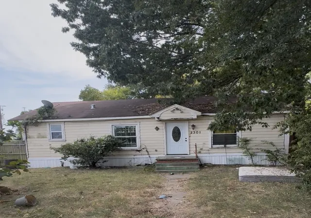 Photo 1 of Single family home for sale at 2301 Claiborne Ave, Shreveport, LA 71103 | MLS# 21374483 | Listing updated on 2026-09-01