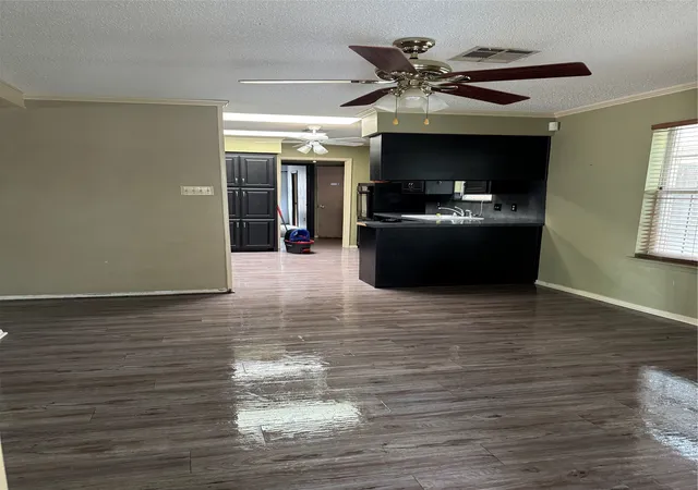 Photo 2 of Single family home for sale at 1413 Alford Dr, Hillsboro, TX 76645 | MLS# 21374538 | Listing updated on 2026-09-01