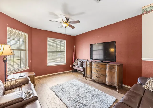 Photo 2 of Single family home for sale at 7614 Dockside Dr, Rowlett, TX 75088 | MLS# 21374543 | Listing updated on 2026-09-04